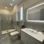 Naxos Infinity 公寓