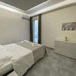 Naxos Infinity 公寓