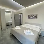 Naxos Infinity 公寓