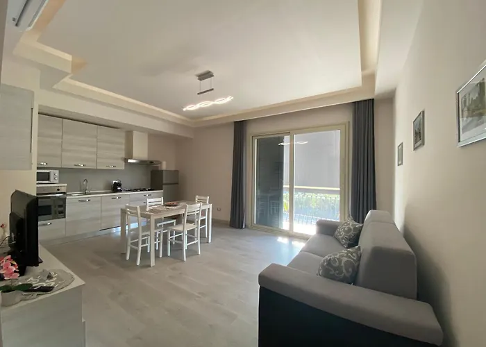 Naxos Infinity ジャルディーニ・ナクソス