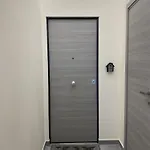 アパート Naxos Infinity